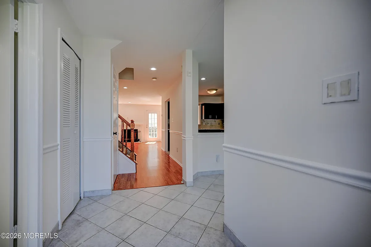 Building Photo - 214 Paddington Ct #64