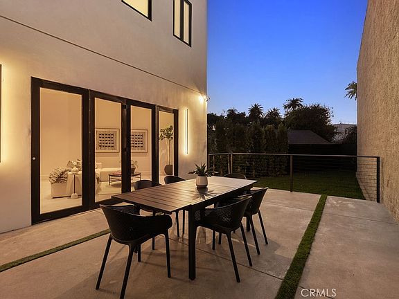 3rd image of 2619 S Rimpau Blvd