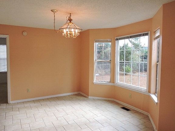 3rd image of 111 Trailwood Ave
