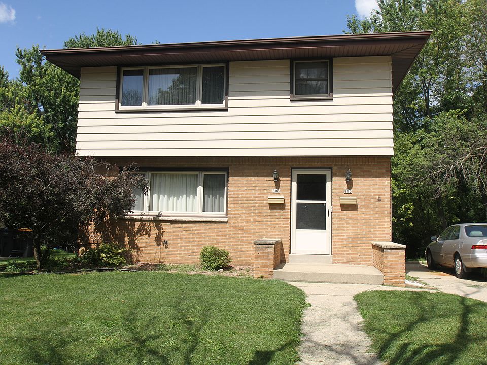 1st image of 808 John St #810