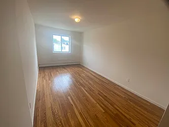 Rented by BUZZ REALTY