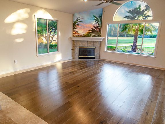 2nd image of 17258 Bernardo Oaks Dr