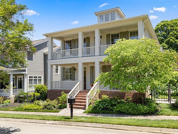 3rd image of 544 Colonial Ridge Ln