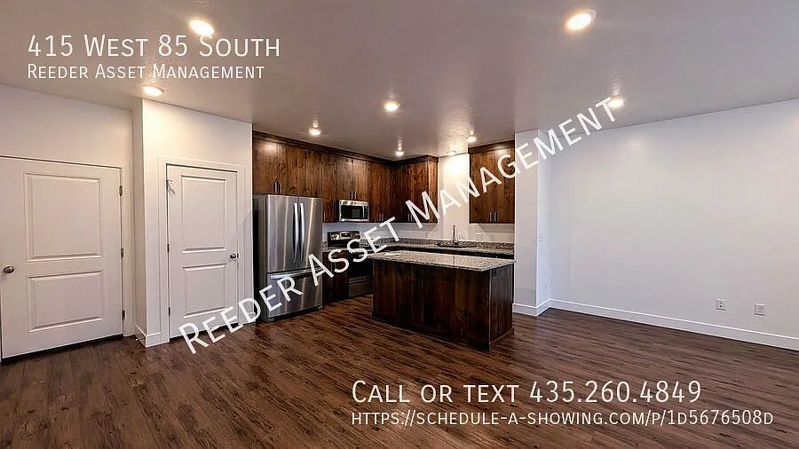 Townhome in Providence 3 bedroom 2.5 Bathroom home — Photo 3
