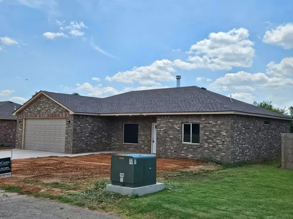 410 Osborn Dr, Hennessey, OK 73742