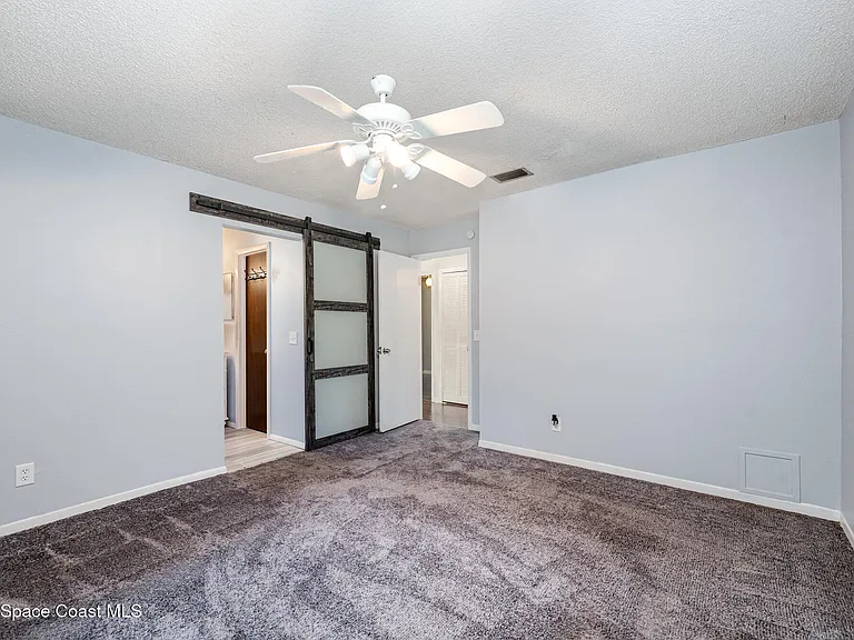 511 Biscayne Ln — Photo 8