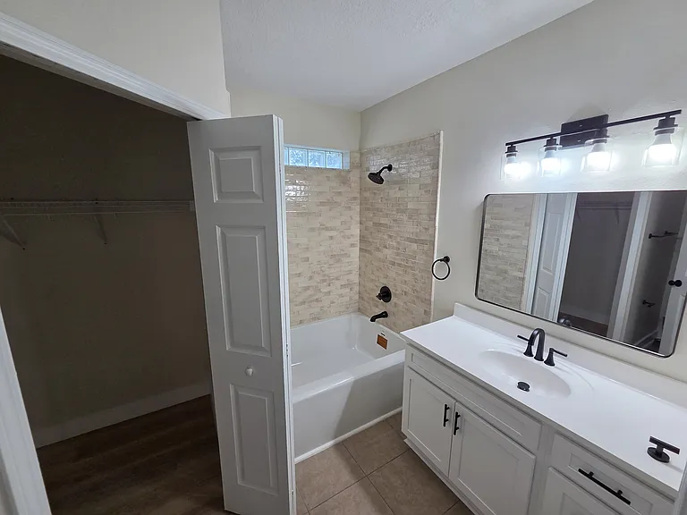 10347 Lakeside Vista Dr — Photo 8
