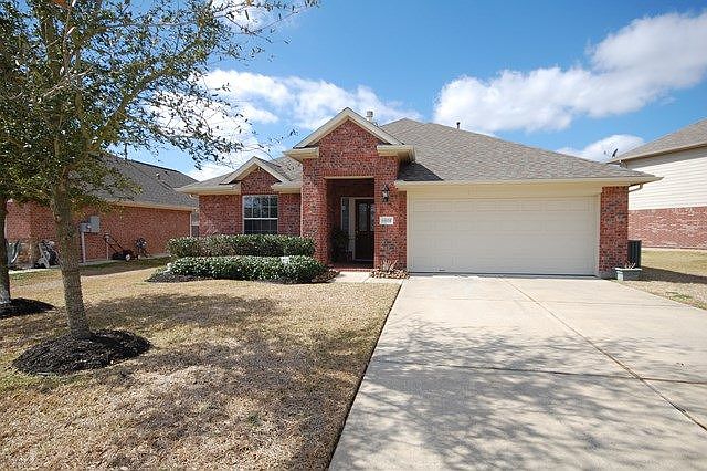 1st image of 6604 Blue Hollow Ln