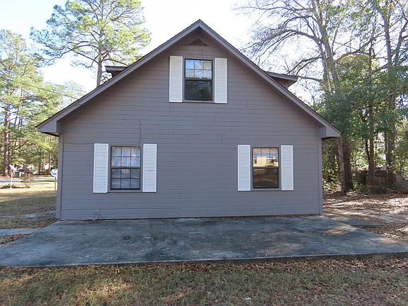 2nd image of 1001 E Cranford Ave
