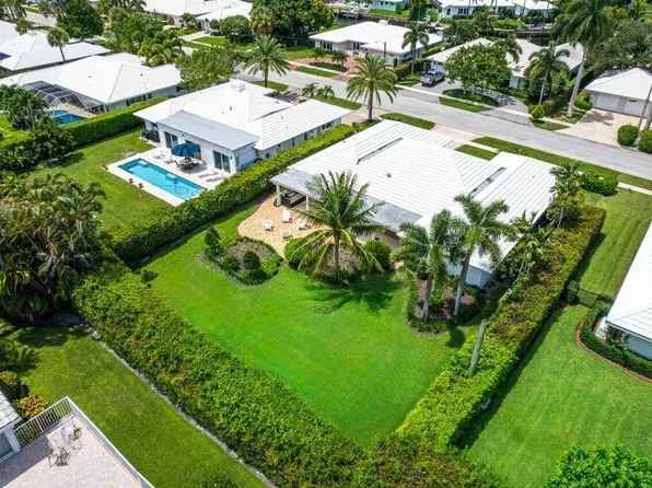 670 Elm Tree Lane, Boca Raton, FL 33486