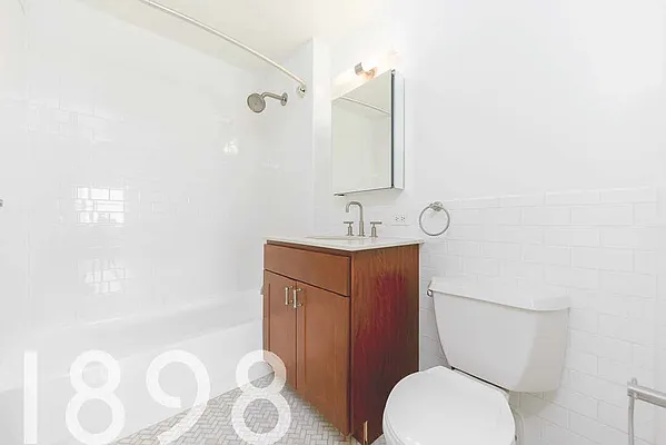 Rented by A&E Real Estate Management | media 20