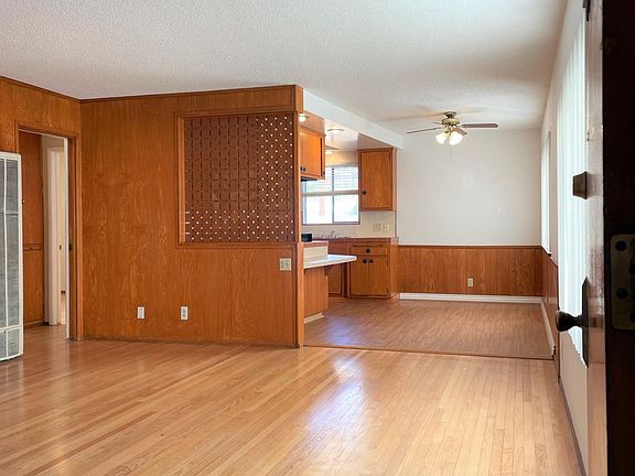 2nd image of 1251 W 7th St #1251