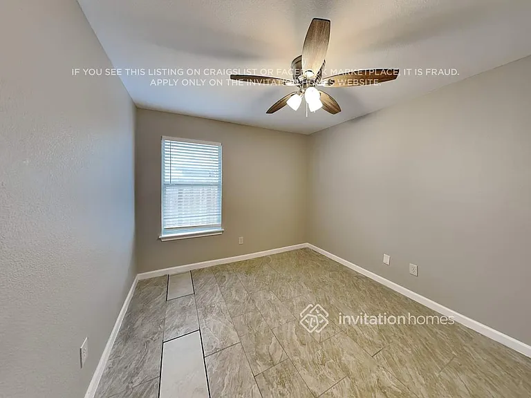 1154 Terra St — Photo 17