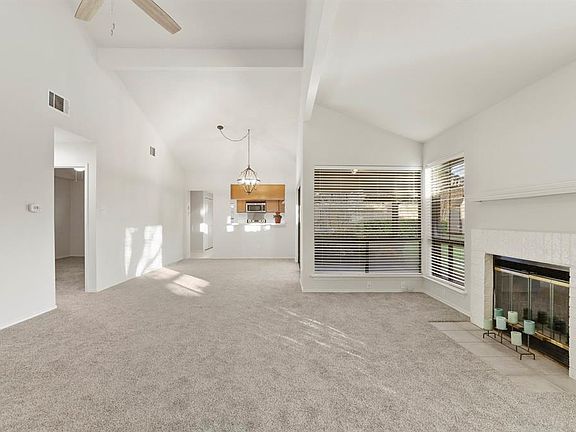 5th image of 5921 Baroncrest Dr