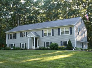 607 Autumn Ln, Carlisle, MA 01741