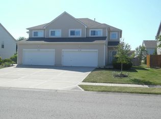 18526 Cherry Ct, Gardner, KS 66030