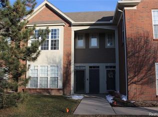 51846 Adler Park Dr E, Chesterfield, MI 48051