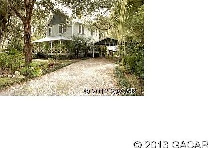 1st image of 712 NE 1st St