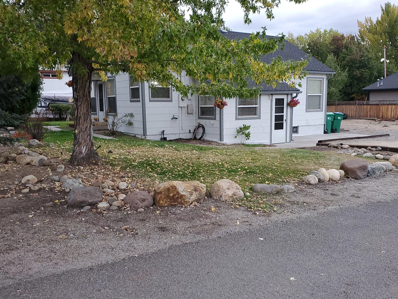 2 bed, 864 sqft, $2,350 — Photo 3