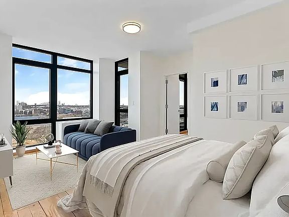 3rd image of 34-46 Vernon Blvd #W903