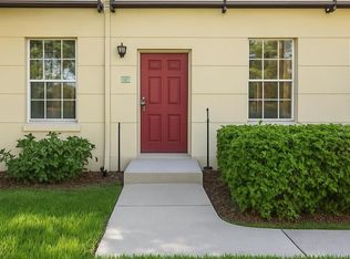 1042 Waterside Dr, Celebration, FL 34747