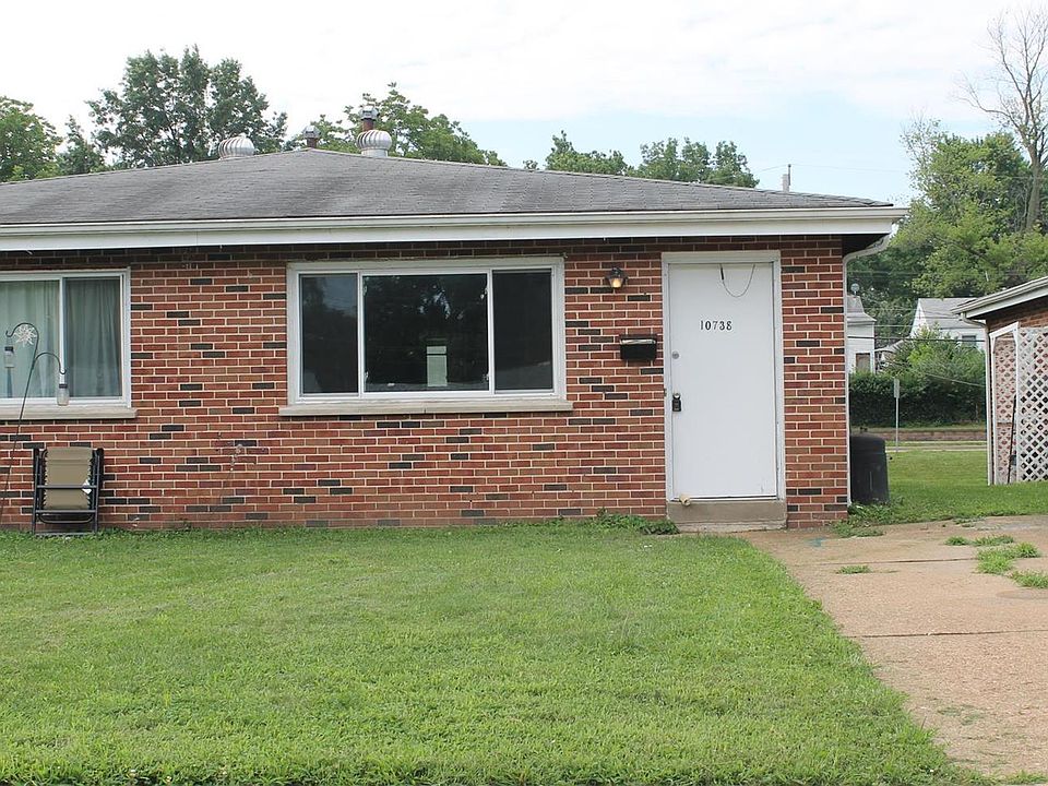 2nd image of 10736 Tropic Dr
