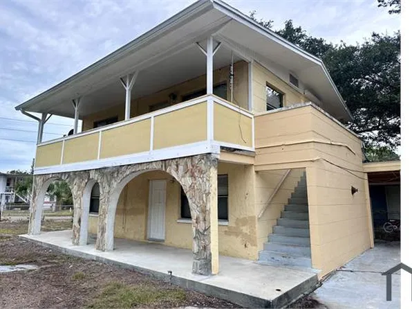 691 W Harbor Dr S, Saint Petersburg, FL 33705