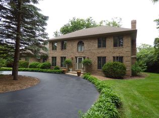 28648 W Main St, Barrington, IL 60010