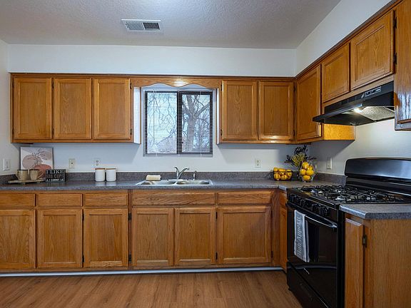 4th image of 3029 Hudson Cir NW
