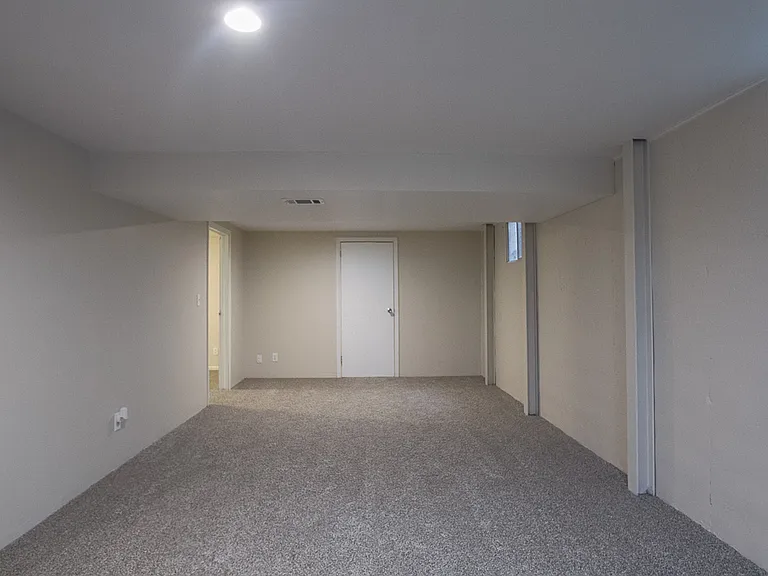 10724 W 88th Ter — Photo 16