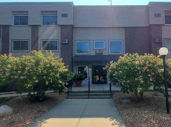 2800 Hillsboro Ave N APT 103, New Hope, MN 55427