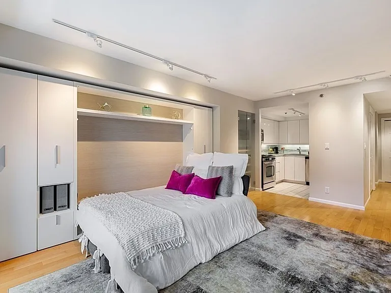 170 Tremont St #401 — Photo 8