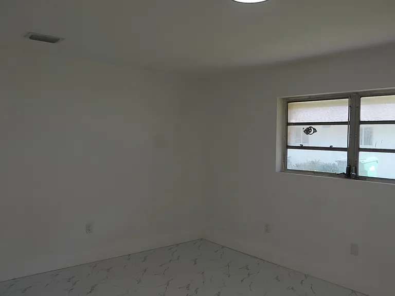 16012 NW 2nd Ave #16012 — Photo 24