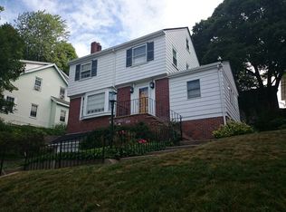75 Redlands Rd, West Roxbury, MA 02132