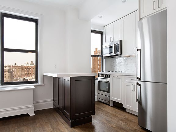 3rd image of 41 W 72nd St APT 14G