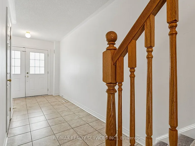 1385 Costigan Rd — Photo 5