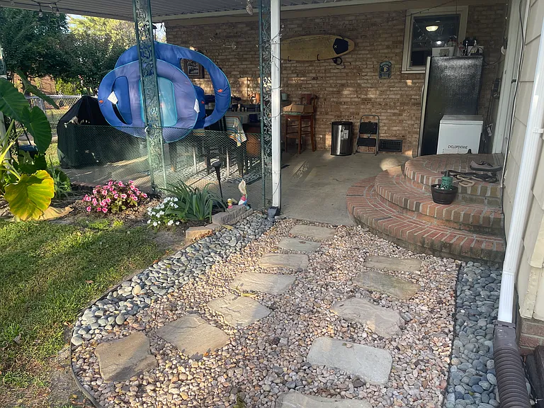 1208 Wentworth Pl — Photo 21
