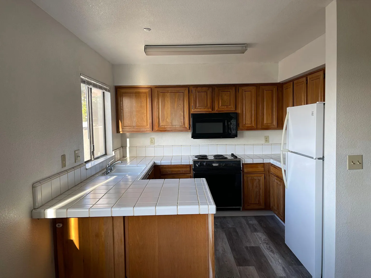 15783 Maubert Ave — Photo 4