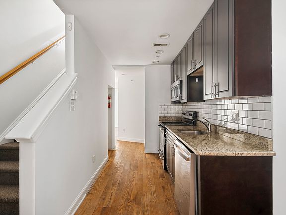 5th image of 2227 N Camac St #2