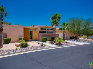 2710 Alexander Club Dr, Palm Springs, CA 92262