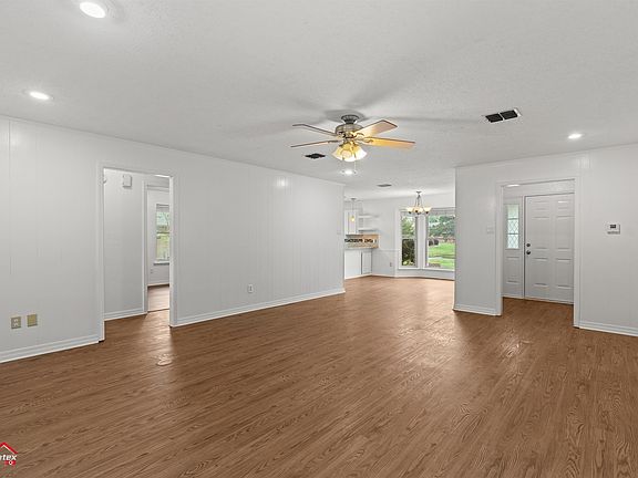 3rd image of 5300 Bayou Dr