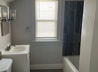 2719 N 41st St #A, Milwaukee, WI 53210