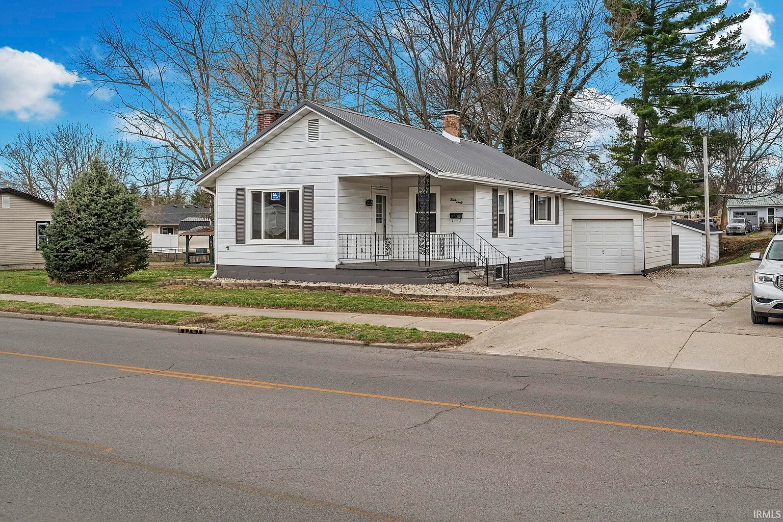 460 S Section St photo 1