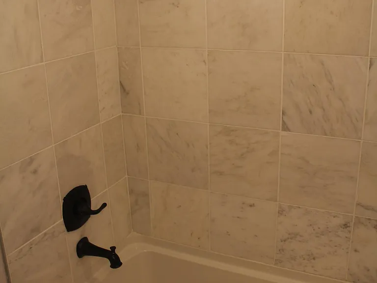 5825 Bartlett St #3F — Photo 6