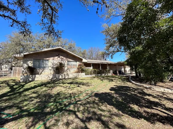 126 West Ln, Kerrville, TX 78028