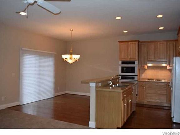 5th image of 61 Park Lane Ct