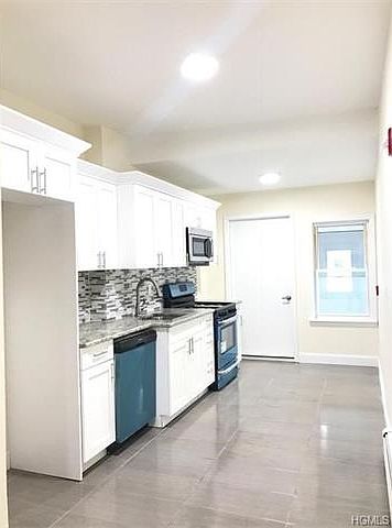 1st image of 39 Groshon Ave #1