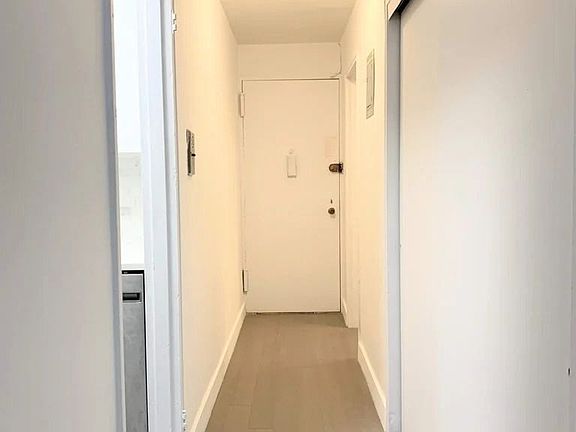 3rd image of 200 E 27th St #18JK