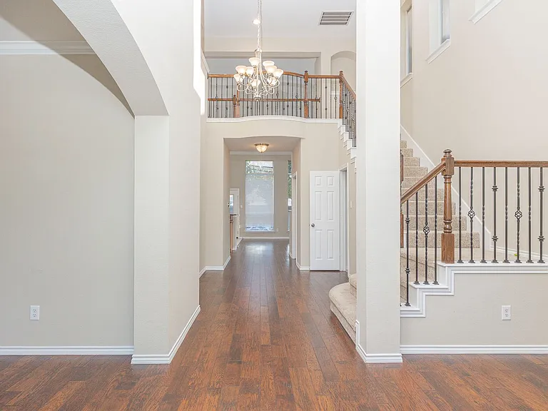 2404 Heather Glen Dr — Photo 31