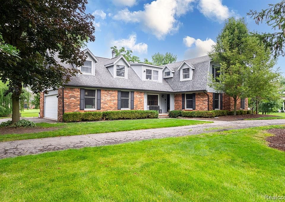 22166 Balmoral Dr, Grosse Ile, MI 48138 Zillow